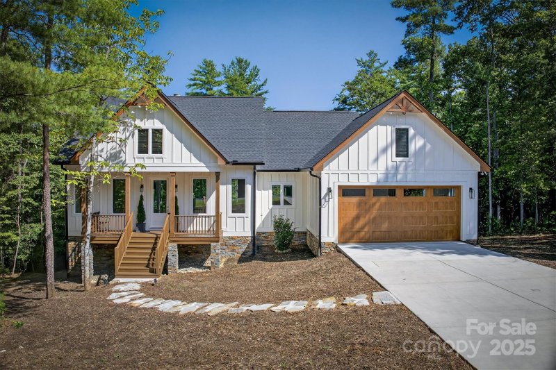 Property image 5 of 217 Sycamore Drive in The Arbor at Lake James, Nebo, NC 28761