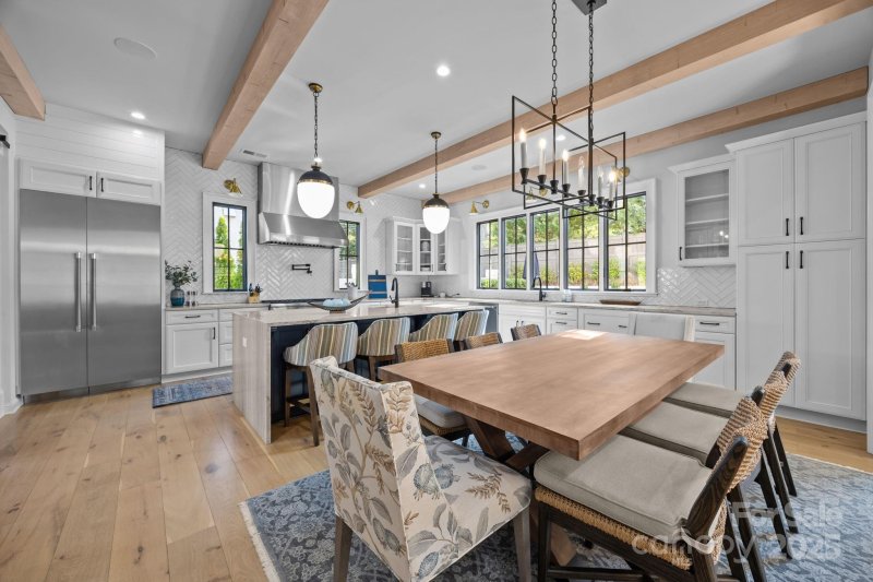 Property image 4 at 1215 S Kings Drive, Charlotte, NC 28207