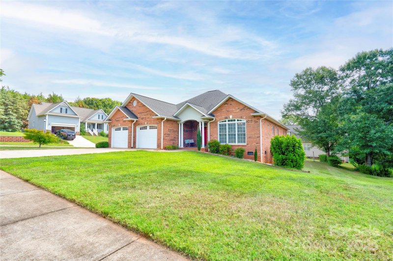 Property image 2 at 1352 Harvest Moon Way, Shelby, NC 28150