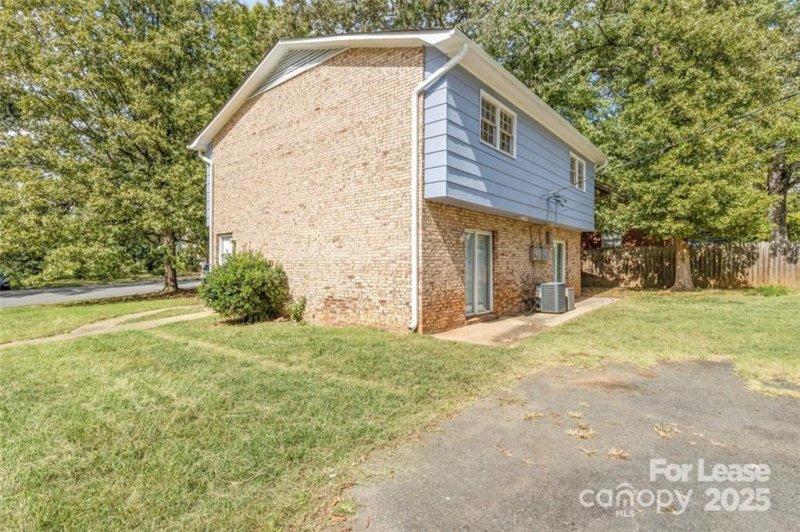 Property image 4 at 1231 Hazel Street, Charlotte, NC 28208