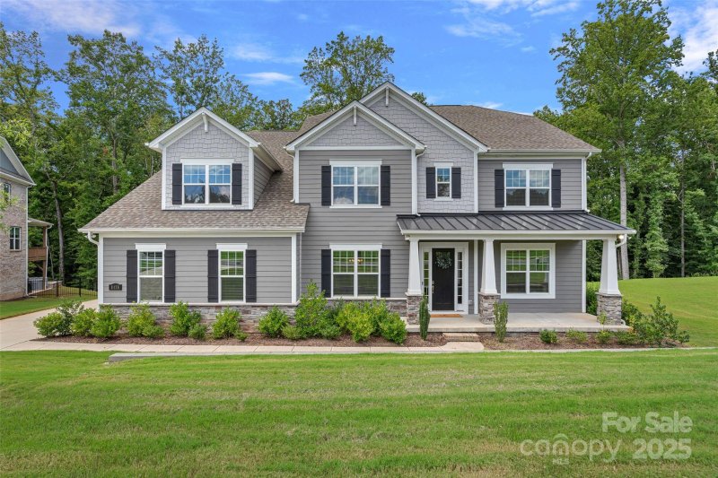 Bretagne, Fort Mill Community