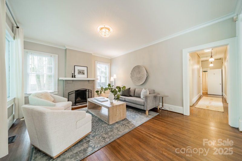 Property image 5 of 2342 E 7th Street in Elizabeth, Charlotte, NC 28204