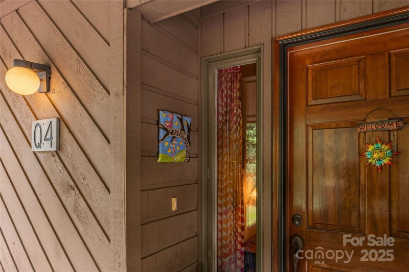 Property image 3 of 305 Piney Mountain Drive in Pine Cliff Condominiums, Asheville, NC 28805