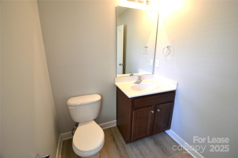 Property image 3 at 2522 Manes Court, Charlotte, NC 28208