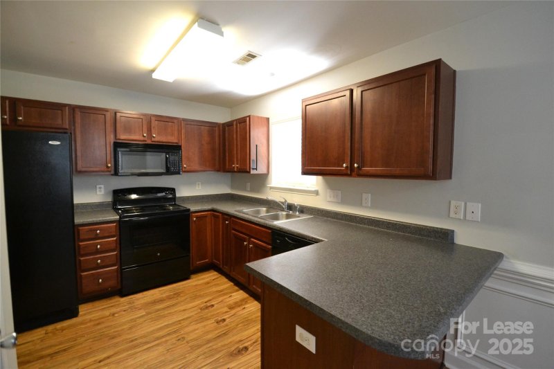 Property image 5 at 2522 Manes Court, Charlotte, NC 28208