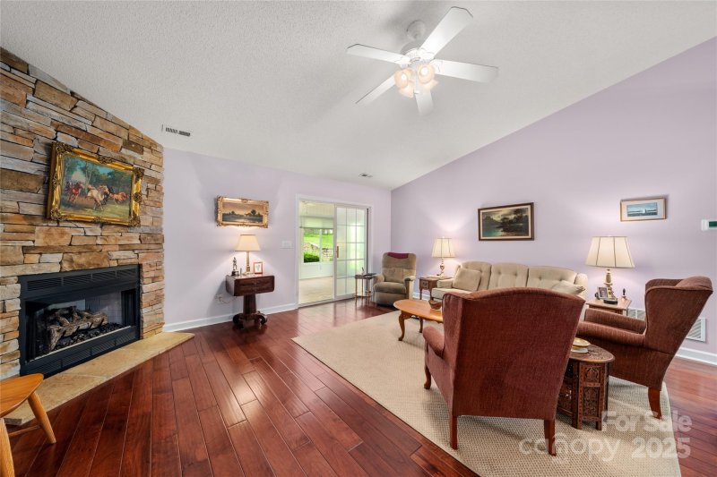 Property image 3 of 32 Stone House Road in Devonwood, Hendersonville, NC 28739