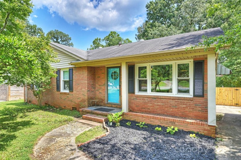 3912 Litchfield Road