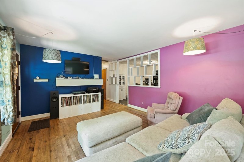 Property image 4 at 3912 Litchfield Road, Charlotte, NC 28211