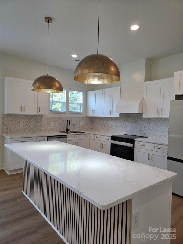 Property image 2 of 1120 Allen Street in Villa Heights, Charlotte, NC 28205