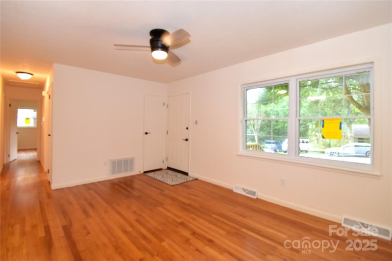 Property image 4 at 210 Melody Circle, Swannanoa, NC 28778