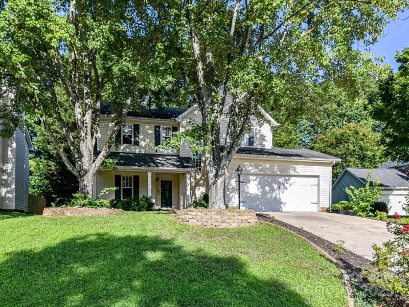 Property image 5 at 6027 Edinmeadow Lane, Charlotte, NC 28269