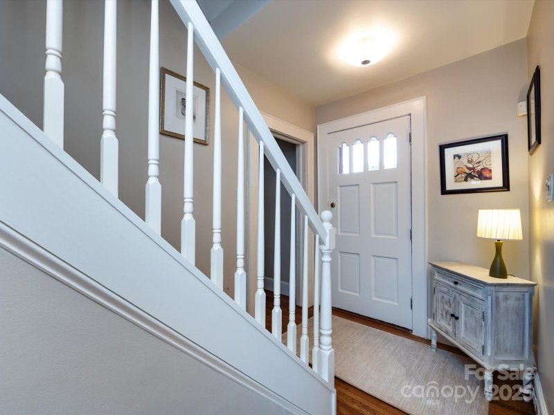 Property image 5 at 2909 Park Road, Charlotte, NC 28209