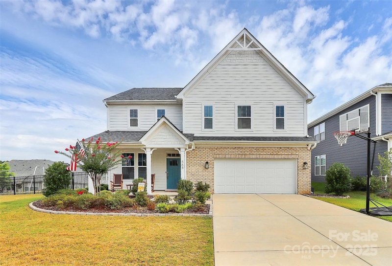 568 Red Wolf Lane