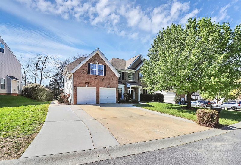 Property image 3 at 7925 Woodmere Drive, Harrisburg, NC 28075