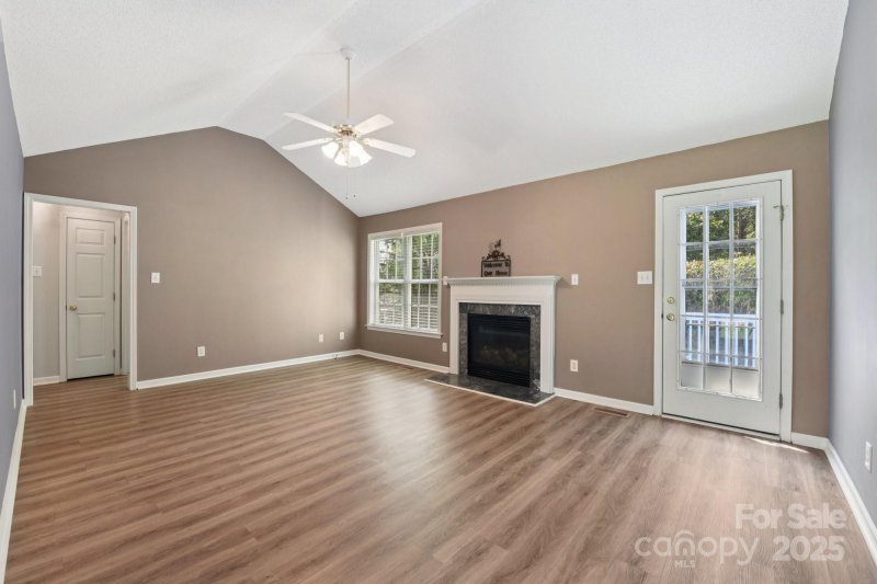 Property image 4 of 1114 Courtney Cove Court in Forrest Estates, Gastonia, NC 28052