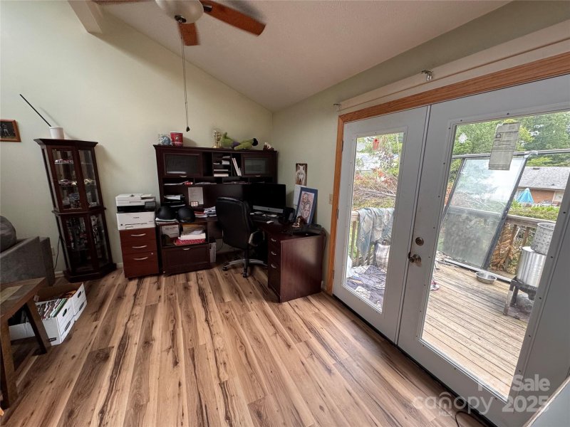 Property image 5 of 15 Golden Oaks Lane in Wildwood, Fletcher, NC 28732