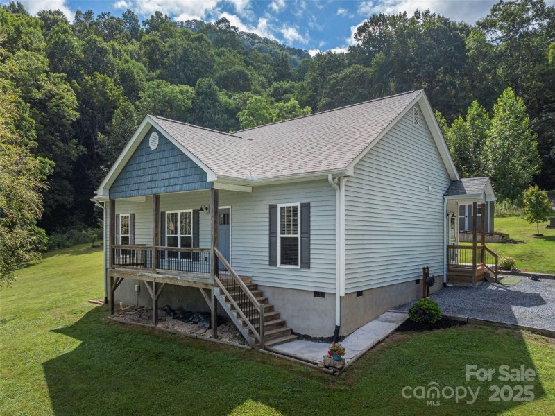 Property image 3 of 337 Split Pine Cove in Split Pine Estates, Clyde, NC 28721