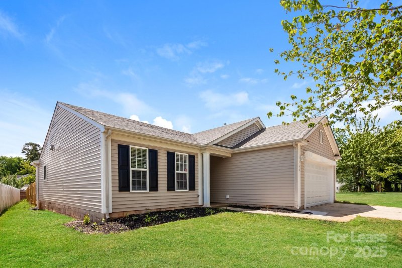 Property image 2 at 1564 Hollow Maple Drive, Charlotte, NC 28216
