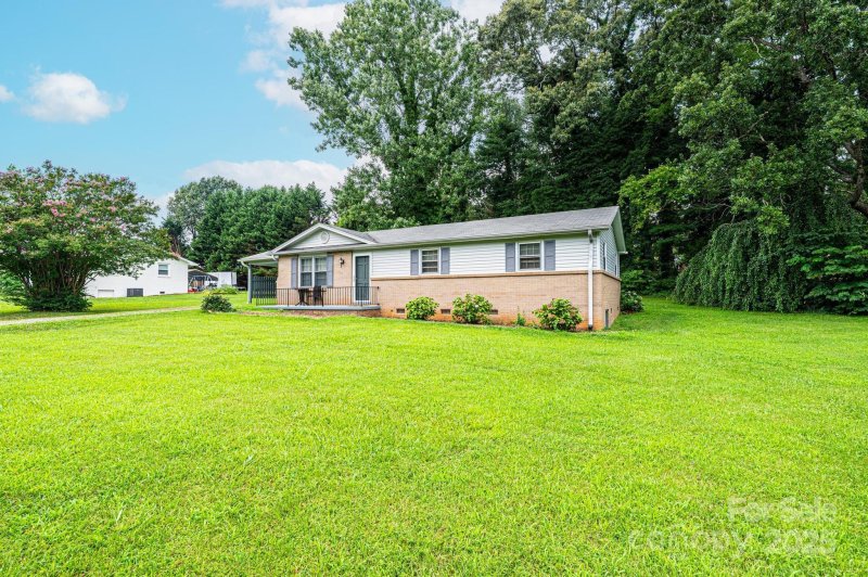 Property image 3 at 2131 24th Street, Hickory, NC 28601