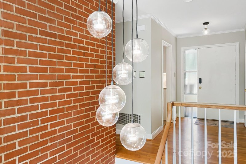 Property image 4 of 1029 Sewickley Drive in Broadmoor, Charlotte, NC 28209