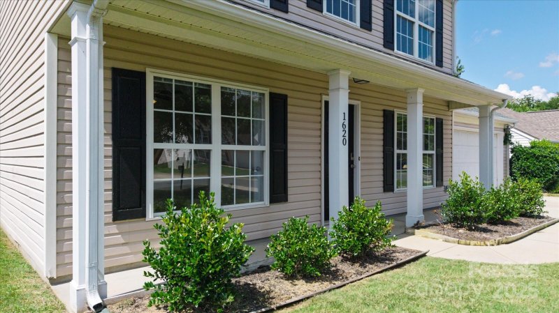 Property image 4 of 1620 Tate Road in Bristol Park, Rock Hill, SC 29732