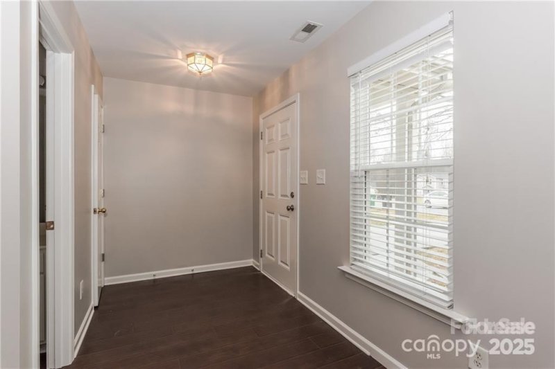 Property image 3 at 231 Woodlyn Drive, Charlotte, NC 28214