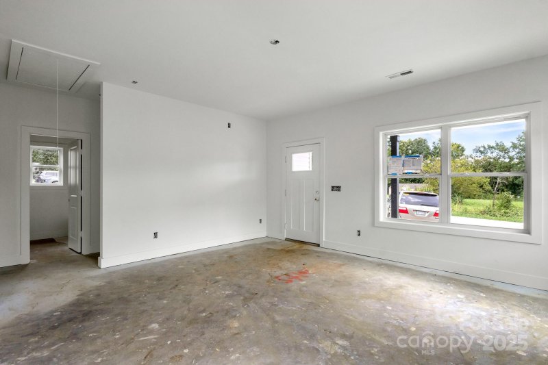 Property image 3 of 348 Catherine Street in Castle Heights, Rock Hill, SC 29730