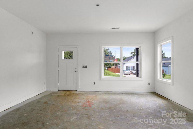 Property image 4 of 348 Catherine Street in Castle Heights, Rock Hill, SC 29730