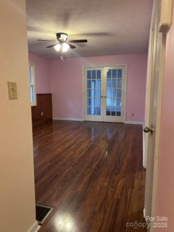 Property image 3 of 6 Fairway Drive in Beverly Hills, Asheville, NC 28805