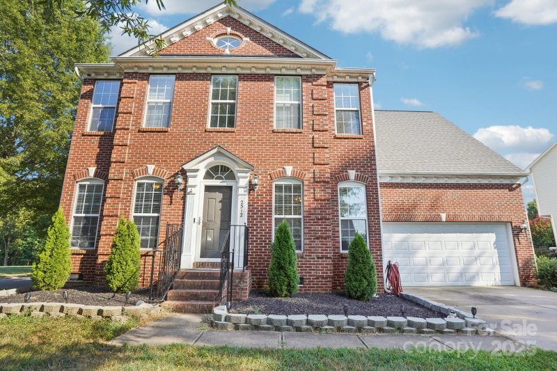 Property image 3 at 2512 Holly Oak Lane, Gastonia, NC 28056