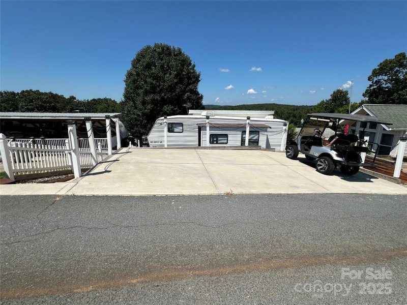 Property image 4 of 104 Robin Lane in Badin Shores Resort, New London, NC 28127