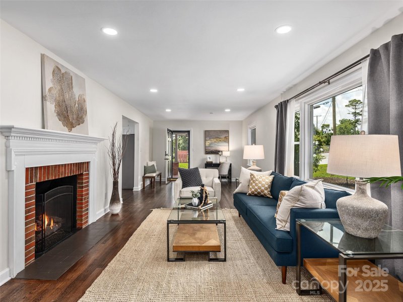 Property image 4 of 8 Bevlyn Drive in Oak Forest, Asheville, NC 28803