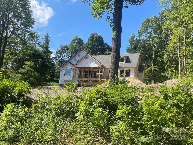 634 Hollybrook Drive