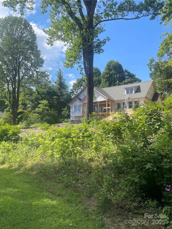 Property image 4 of 634 Hollybrook Drive in Kenmure, Flat Rock, NC 28731