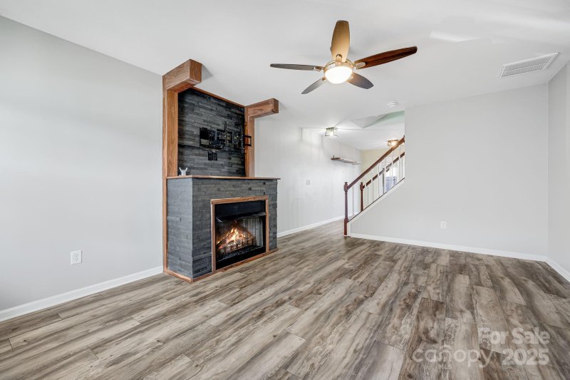 Property image 4 of 48 Lanceford Circle in Stafford Hills, Fletcher, NC 28732