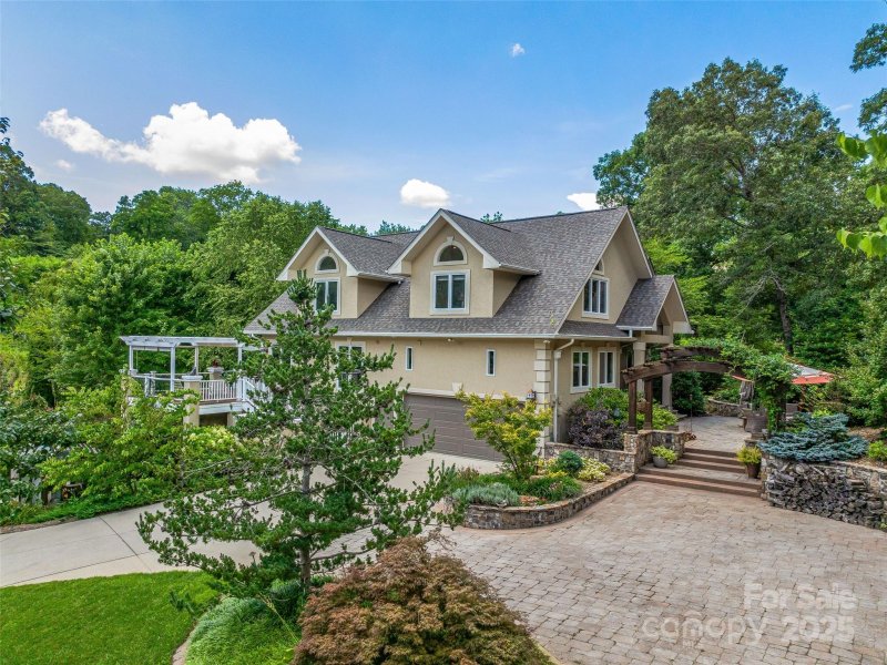 Property image 5 of 212 S Plains Drive in Keswick Hills, Asheville, NC 28803