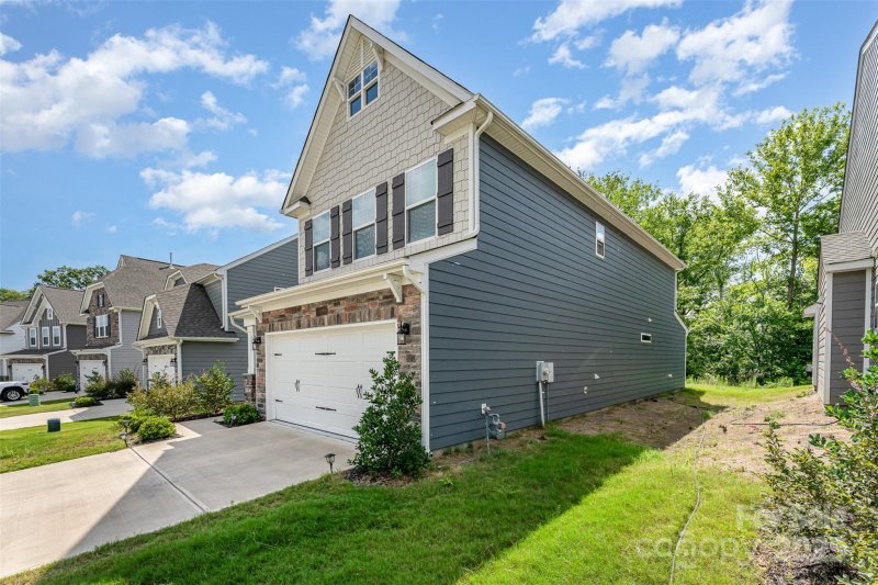 Property image 2 of 3935 Center Place Drive in Harrisburg Village, Harrisburg, NC 28075