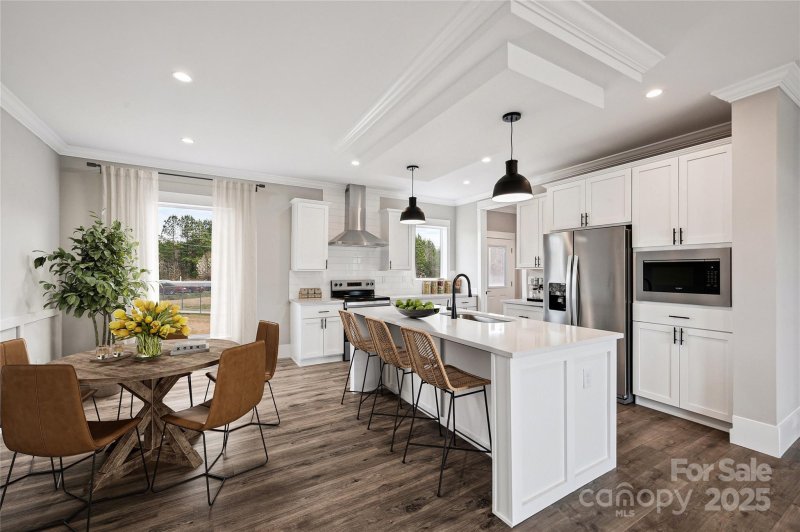 Property image 2 of 138 Arrington Road in Arrington Woods, Statesville, NC 28625