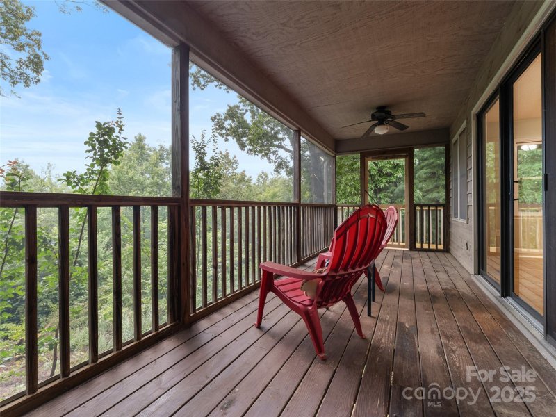 Property image 2 at 148 Piney Overlook Lane, Saluda, NC 28773
