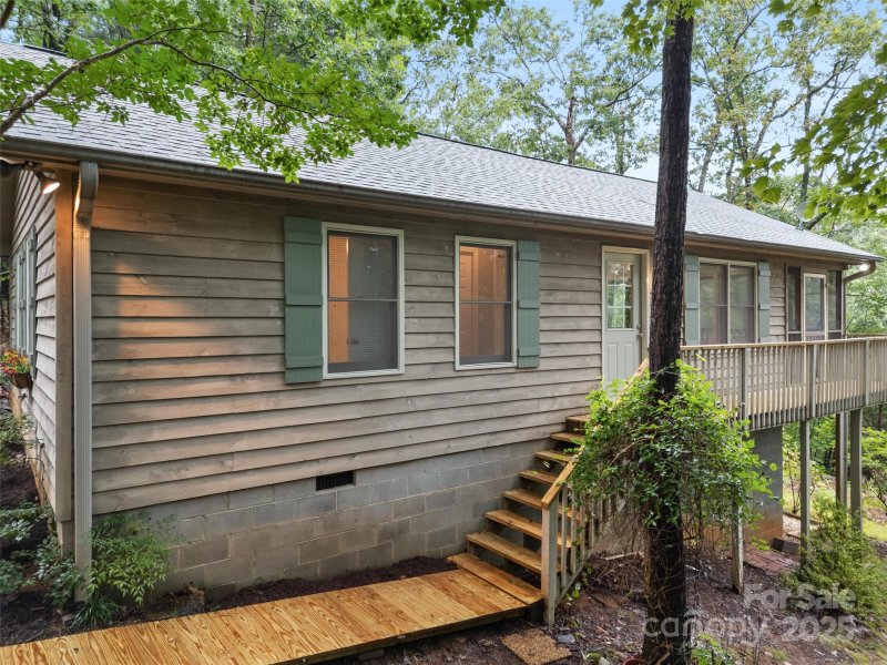 Property image 4 at 148 Piney Overlook Lane, Saluda, NC 28773