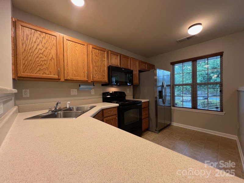 Property image 4 of 155 Limerick Road in Woodburn Crossing, Mooresville, NC 28115