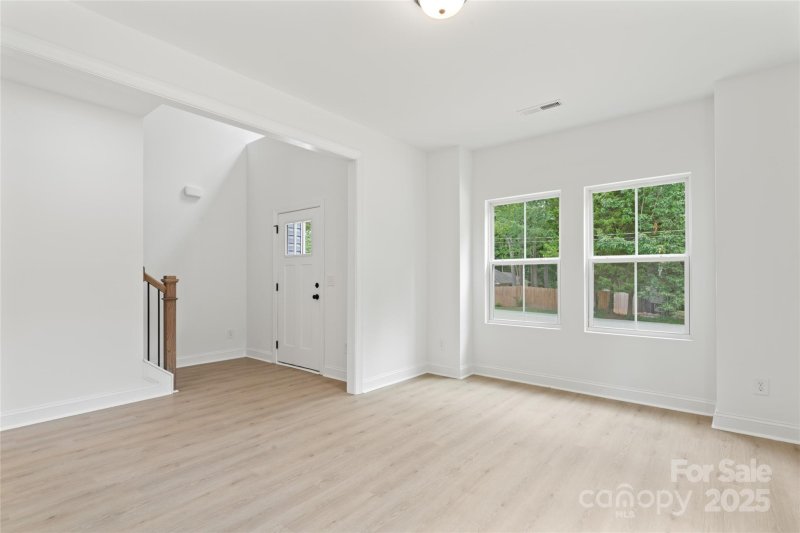 Property image 5 of 337 Henderson Circle in Harrisburg Park, Harrisburg, NC 28075