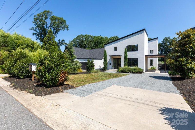 Property image 3 at 4211 Raney Way, Charlotte, NC 28205