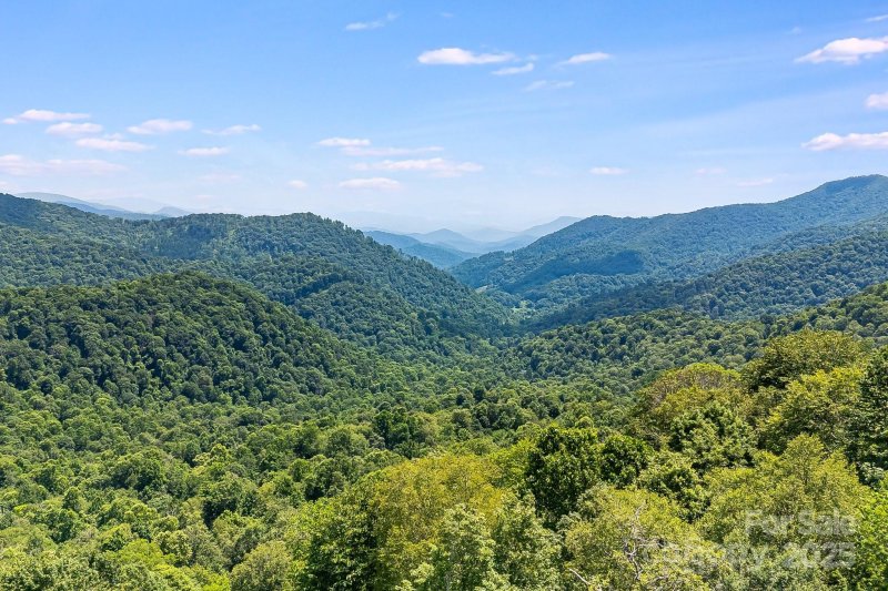 Property image 2 of 16 Mountain Gait Drive in The Preserve at Wolf Laurel, Mars Hill, NC 28754