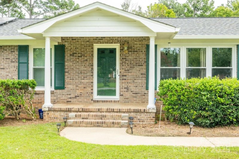Property image 2 of 753 Schuyler Drive in Quail Run, Rock Hill, SC 29730