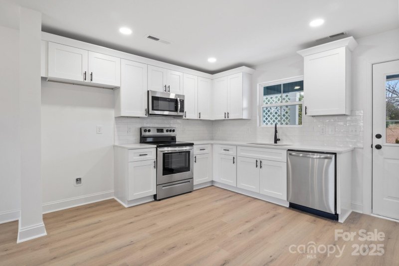 Property image 4 at 241 E Rice Street, Landis, NC 28088