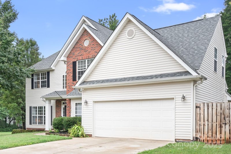 Property image 3 of 12501 Vantage Point Lane in Barkley, Huntersville, NC 28078