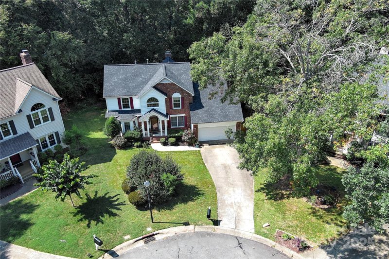 Property image 2 of 9210 Ivy Brook Court in Davis Lake, Charlotte, NC 28269