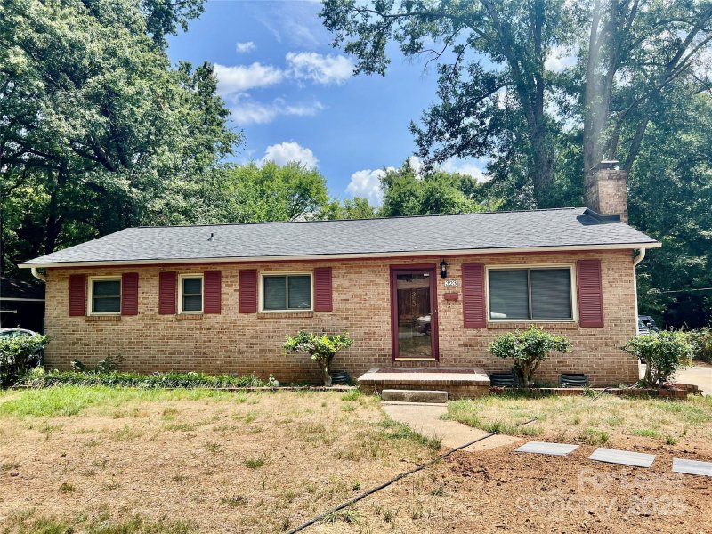Property image 2 at 323 Frank Drive, Charlotte, NC 28215