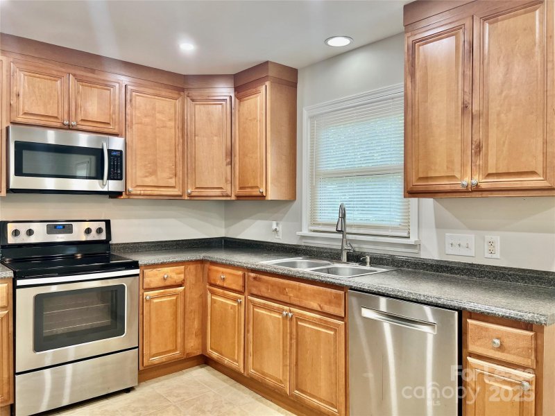 Property image 5 at 323 Frank Drive, Charlotte, NC 28215